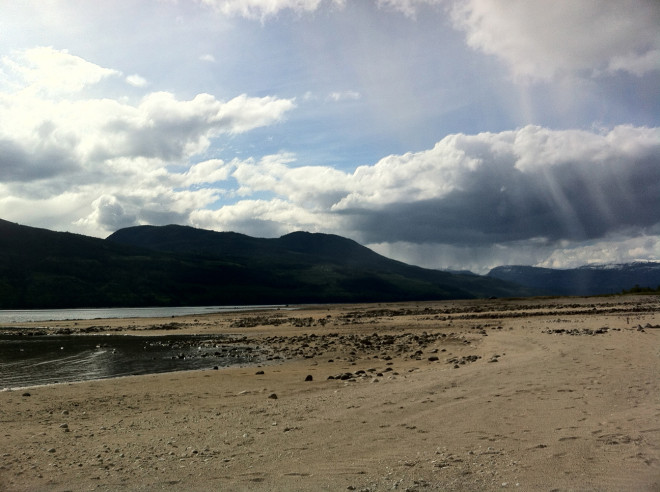 Wandering the lake shore near Nakusp