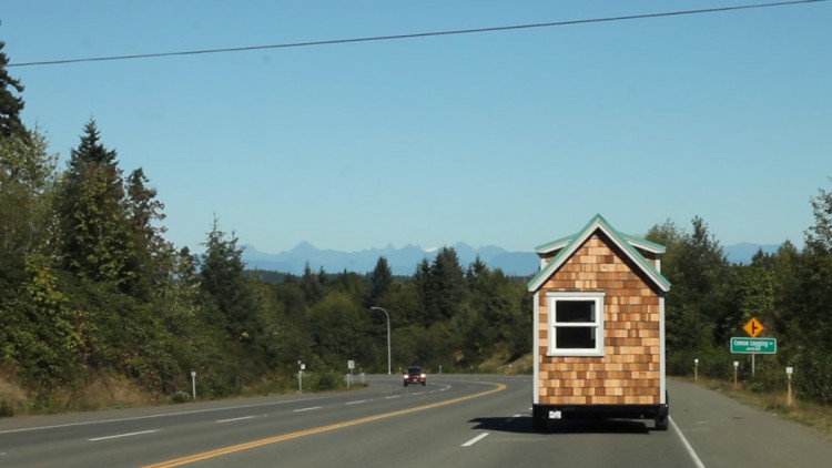 Tiny House Construction – Week 27 and a Move